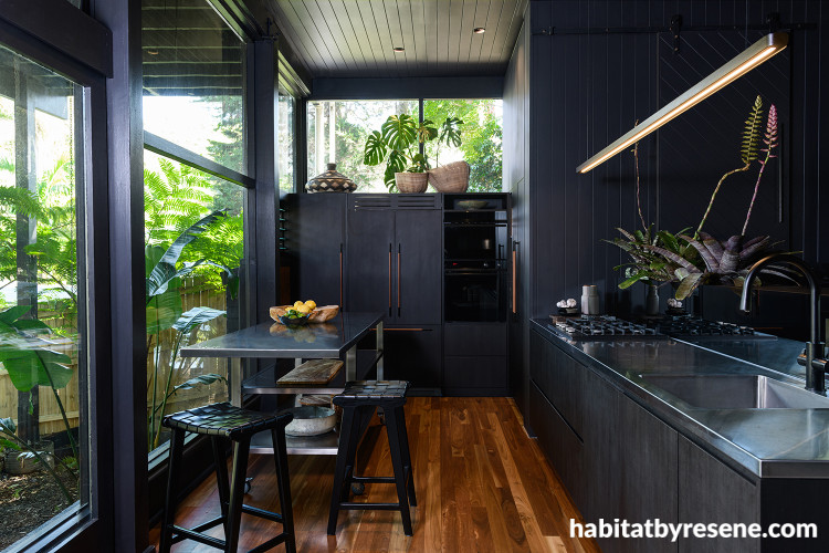 Kitchen, black kitchen