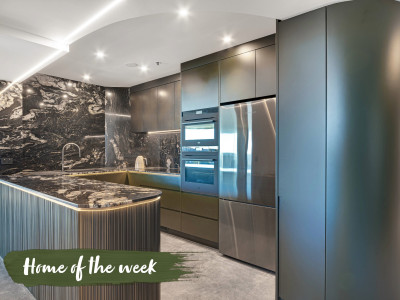 Calm tones and thoughtful texture in Bondi Beach